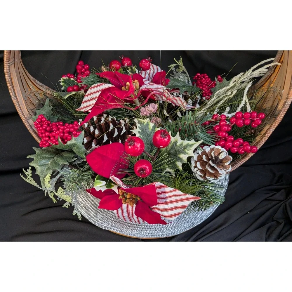 Christmas Themed Home Decoration Centerpiece Flowers Large Woven Basket 16